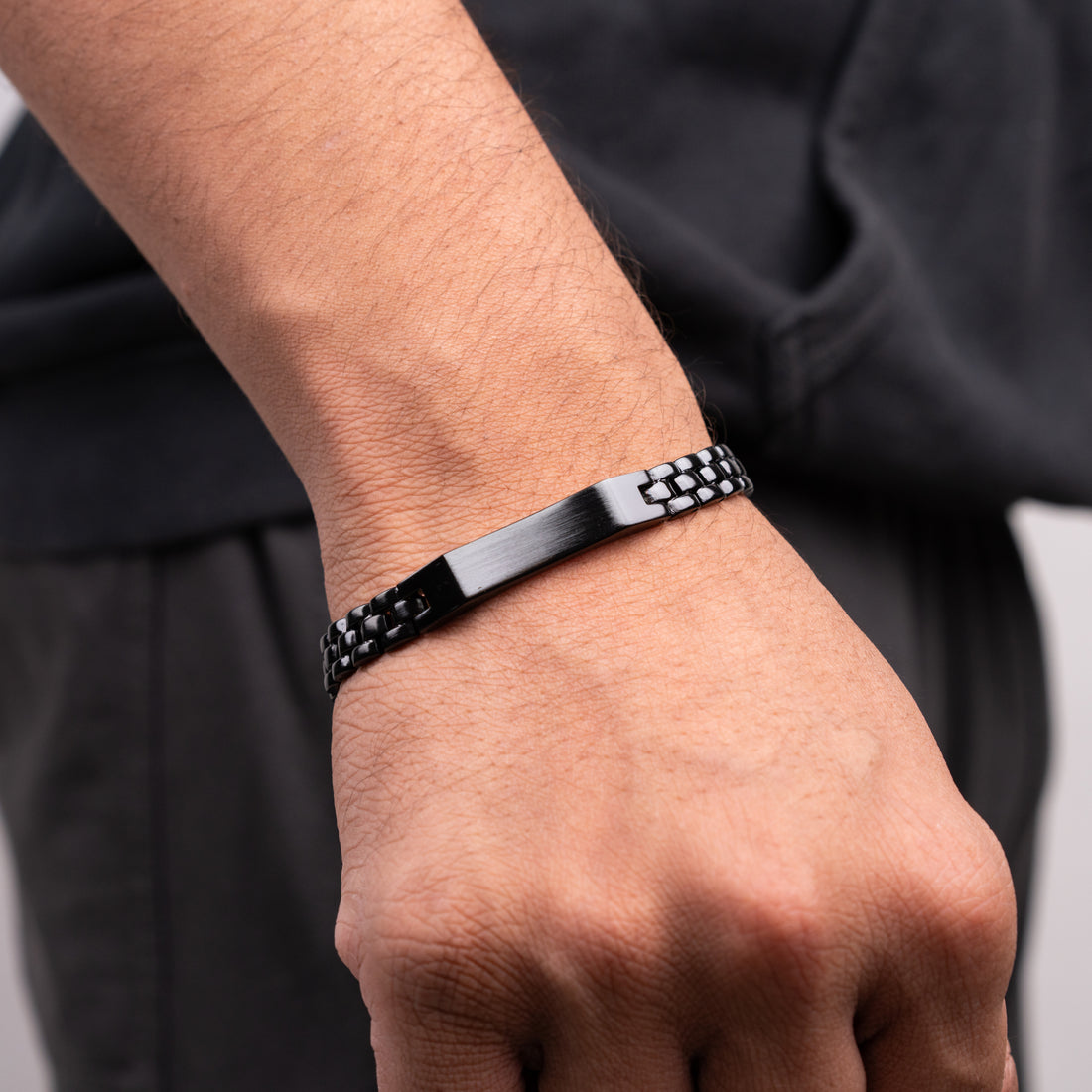 IDEN WATCH BRACELET - STEELE BLACK