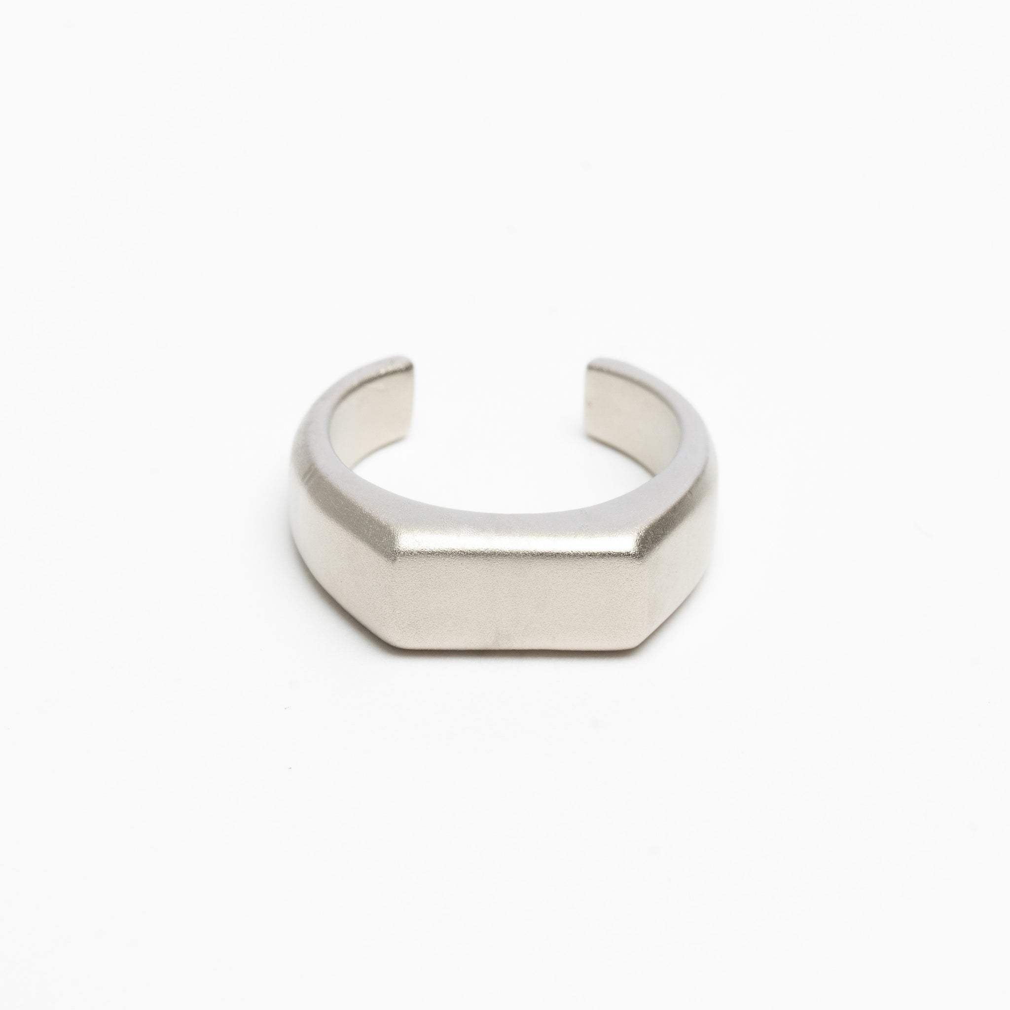 SIGNET RING - SATIN SILVER