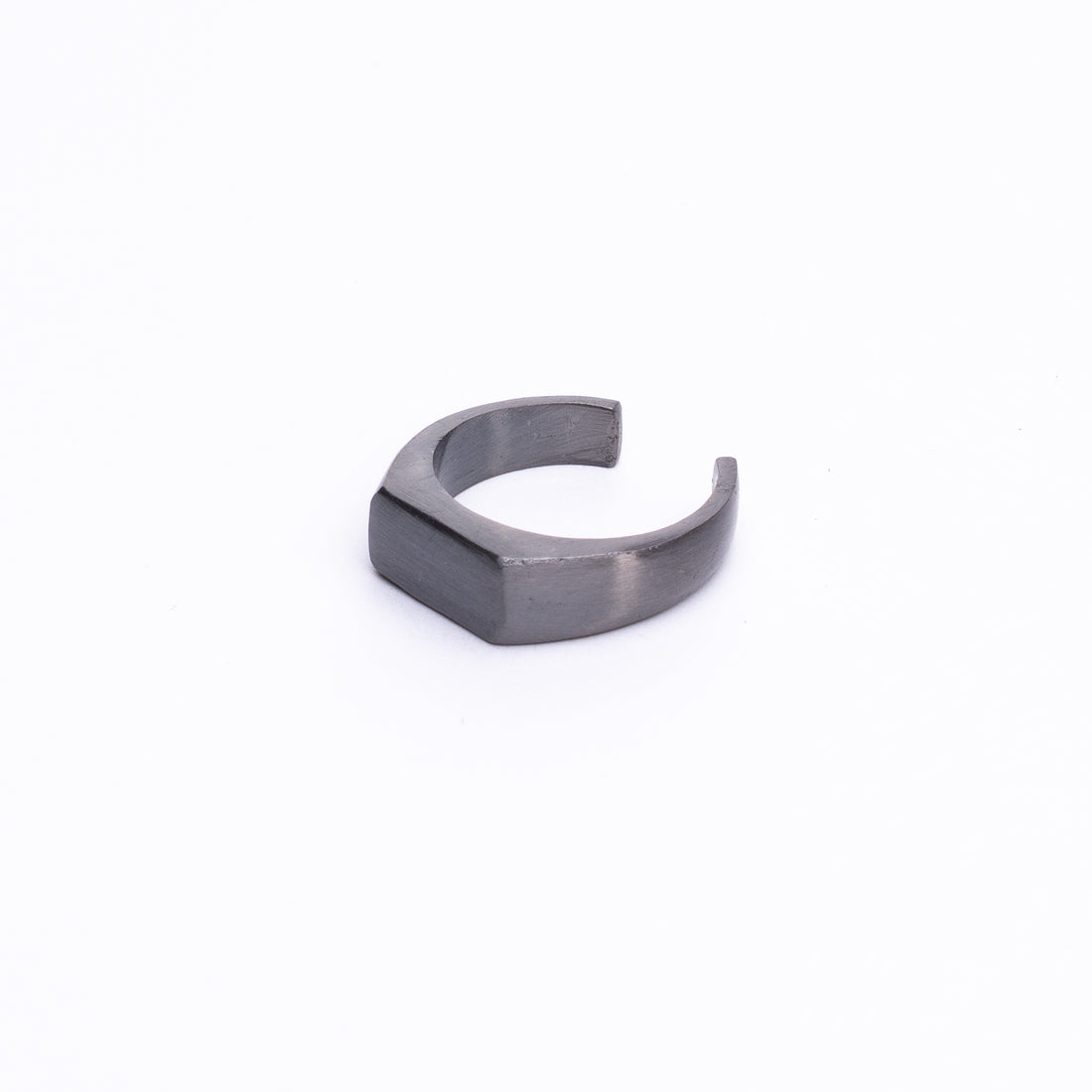 SIGNET RING - RHODIUM BLACK