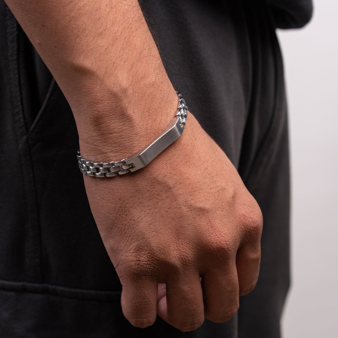 IDEN WATCH BRACELET - STEELE SILVER