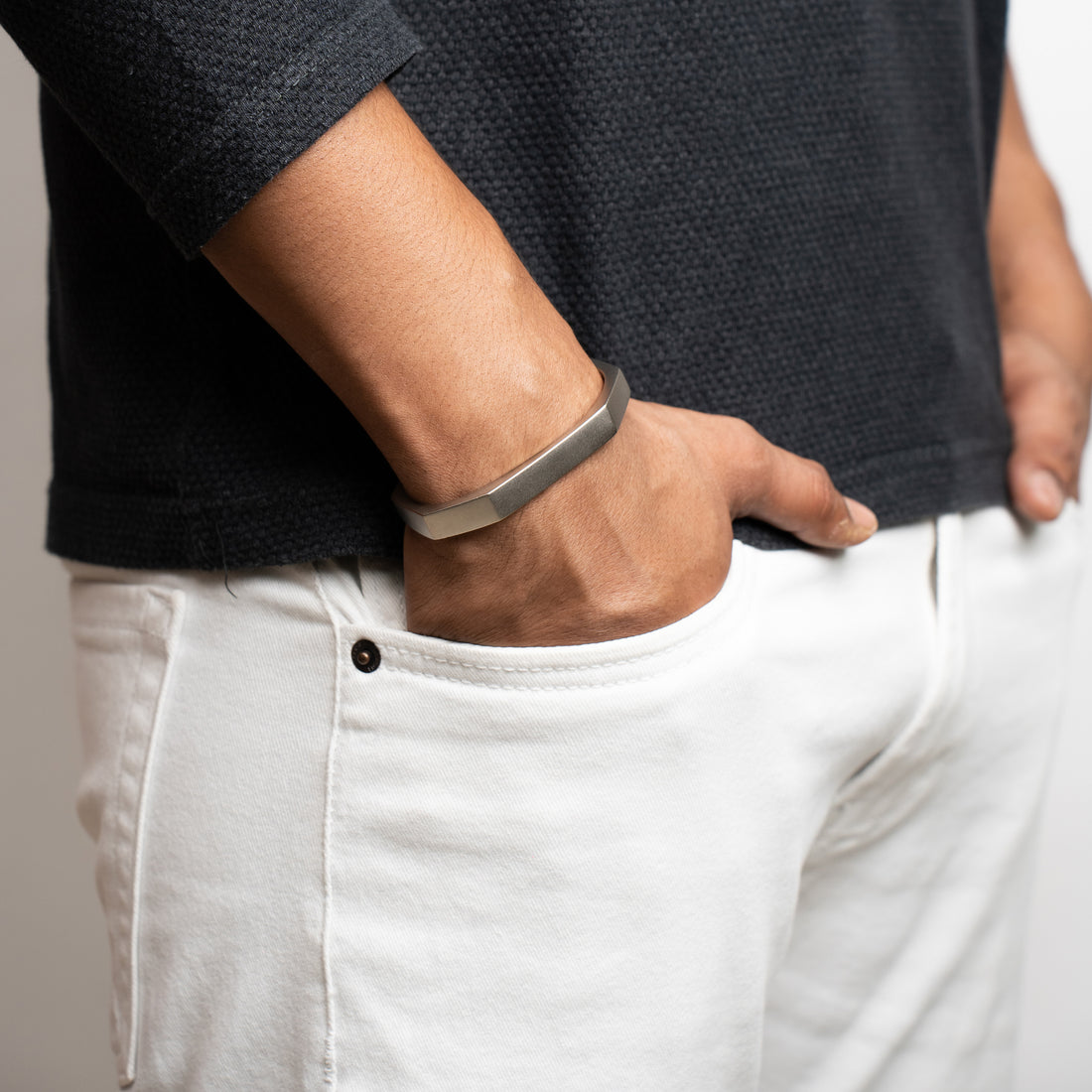 HEX CUFF - SATIN SILVER